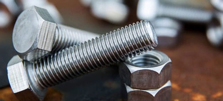 Attaches En Titane Grade 5