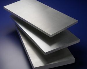 Plaques en tôle d'aluminium